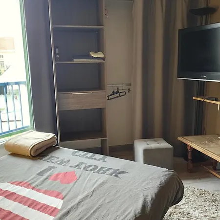 ホームステイ Nuits ディジョン